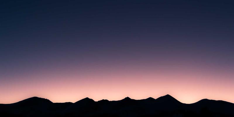 赛博朋克风技术博客如何用数据分析优化用户体验与转化率